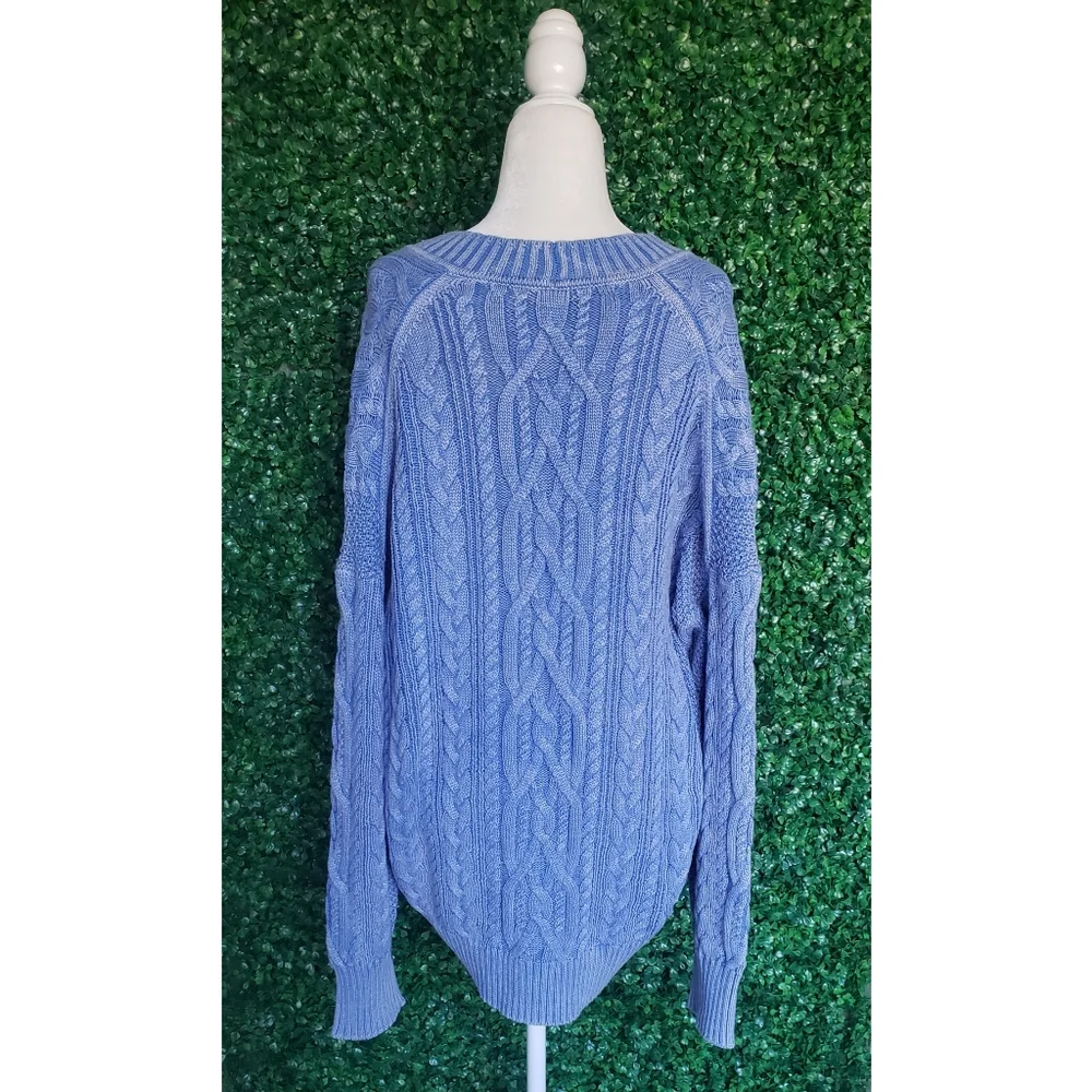 42. J.Crew Cable-knit V-neck cardigan sweater - Picture 7 of 10